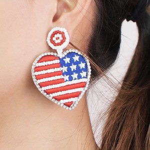 🌸 LAST ONE! American Flag Rhinestone Beaded Earrings